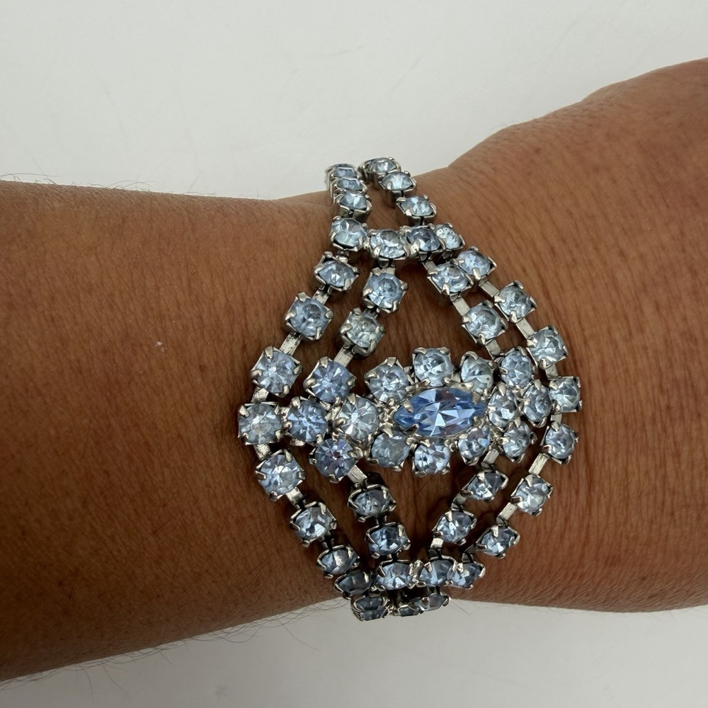 Vtg Blue Rhinestone Bracelet Unsigned Designer 7 inch